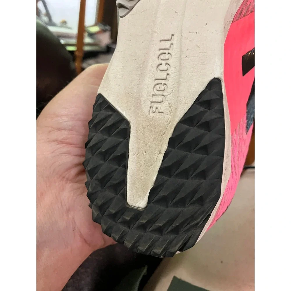 New Balance FuelCell XC7 V3 Womens 8.5 Pink‎ Black Track Shoe